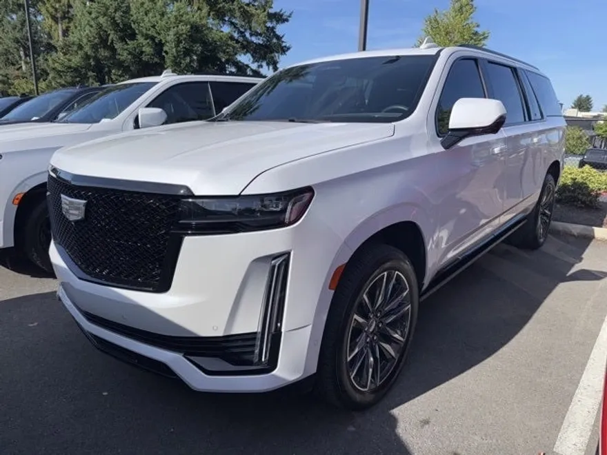 2023 Cadillac Escalade ESV Sport photo 1