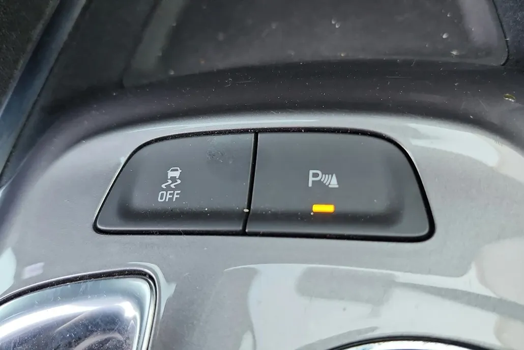 2024 Chevrolet Malibu 1LT photo 1