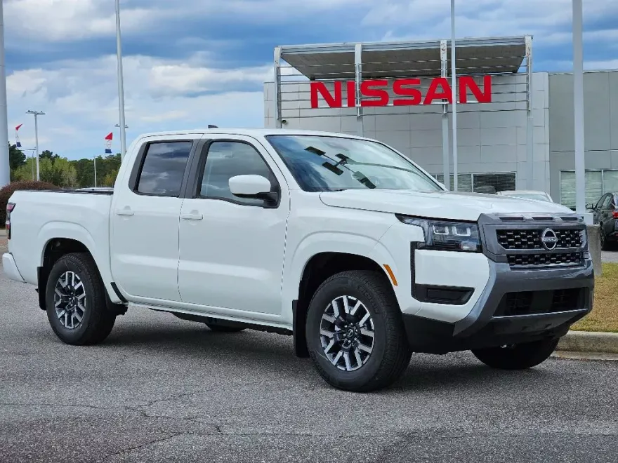 2026 Nissan Frontier SV photo 1