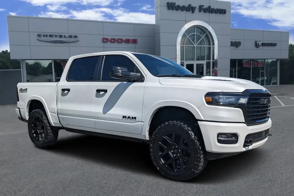 2025 Ram 1500 Laramie photo 1