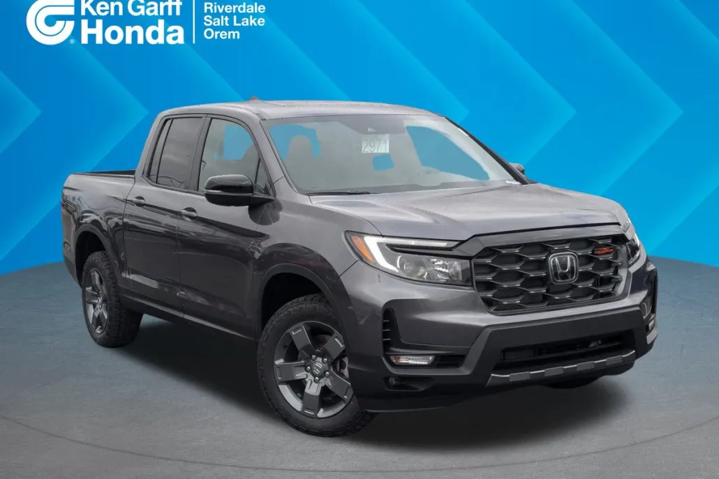 2025 Honda Ridgeline TrailSport photo 1
