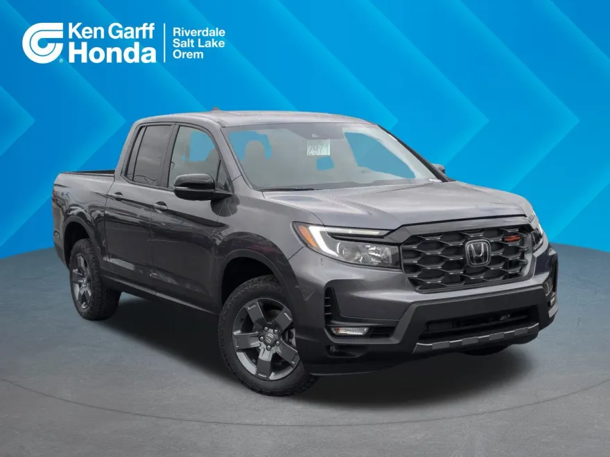 2025 Honda Ridgeline TrailSport photo 1