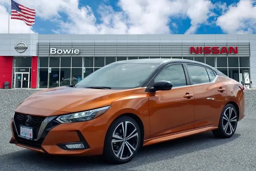 2022 Nissan Sentra SR photo 1