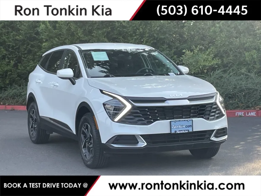 2024 Kia Sportage LX photo 1