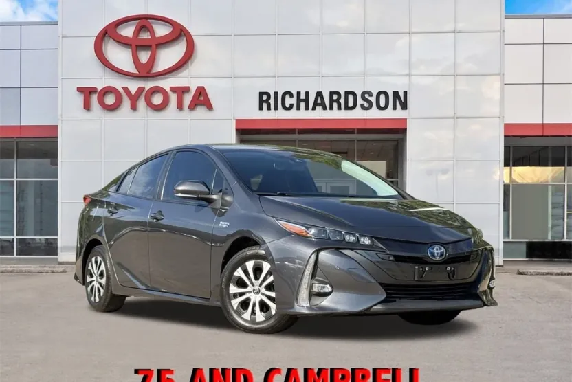 2021 Toyota Prius Prime Limited photo 1