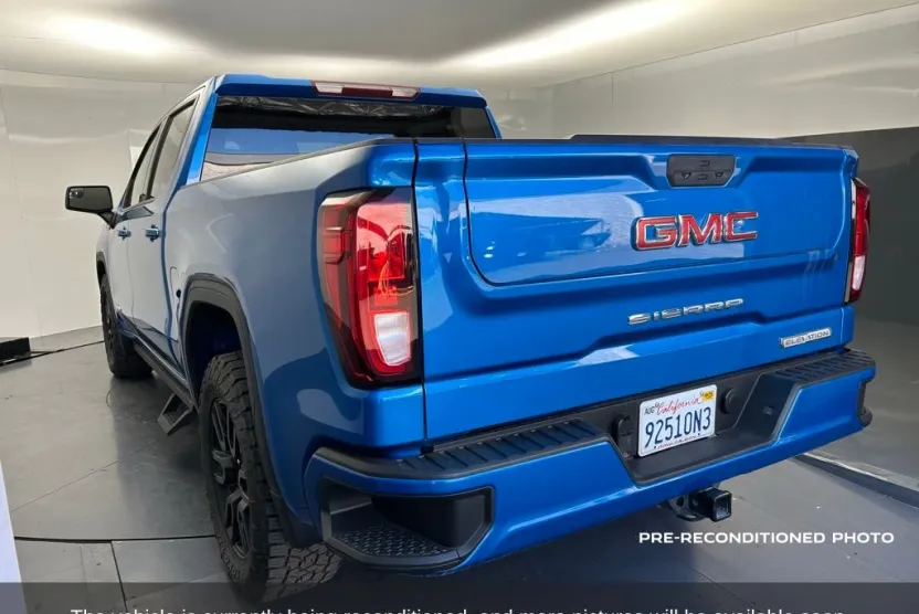 2022 Gmc Sierra Elevation photo 1