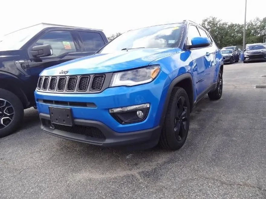 2019 Jeep Compass Latitude photo 1