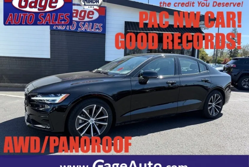 2022 Volvo S60 B5 Momentum photo 1