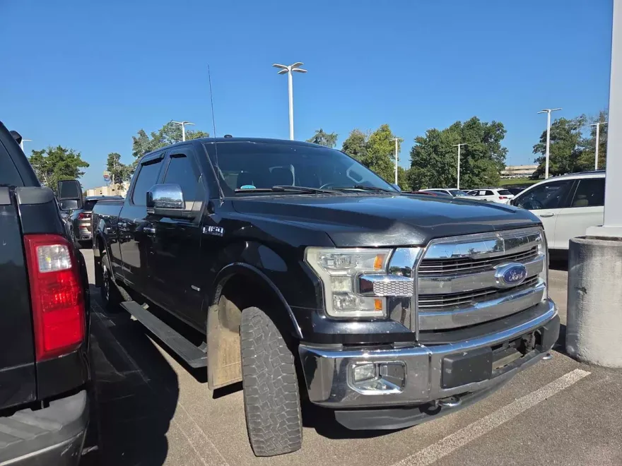 2016 Ford F-150 Lariat photo 1