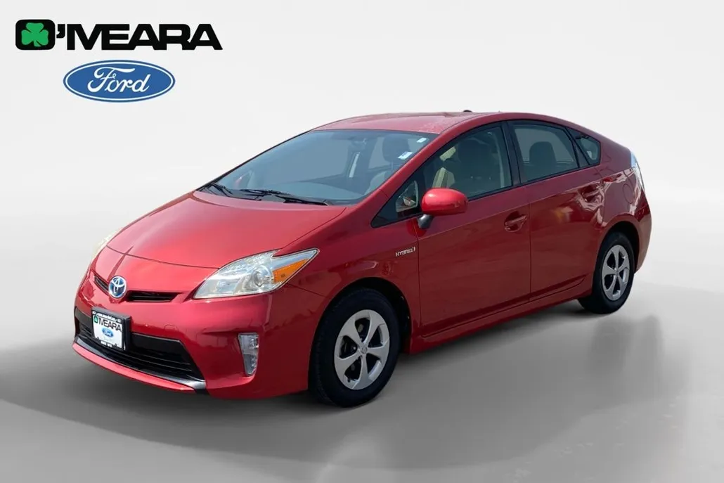 2013 Toyota Prius Four photo 1