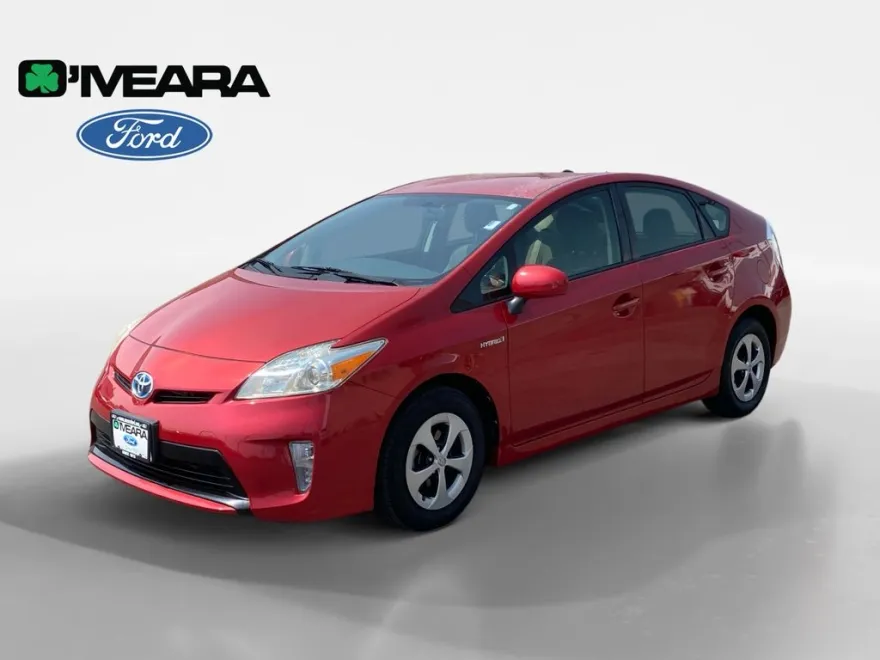 2013 Toyota Prius Four photo 1