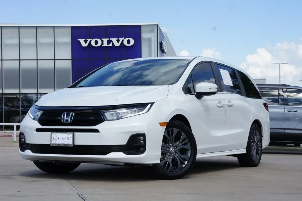 2025 Honda Odyssey Touring photo 1