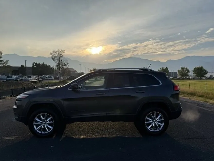 2015 Jeep Cherokee Limited photo 1