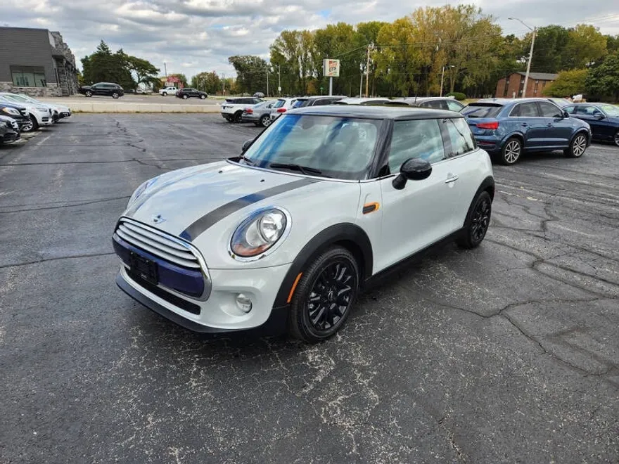 2015 Mini Cooper 2 Door Hardtop photo 1