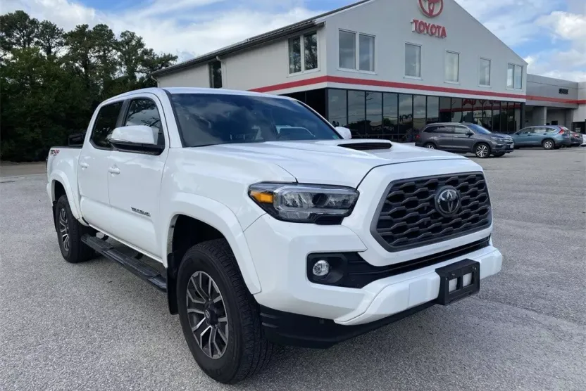 2023 Toyota Tacoma TRD Sport Double Cab photo 1