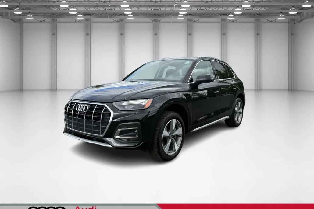 2024 Audi Q5 40 Premium Plus photo 1