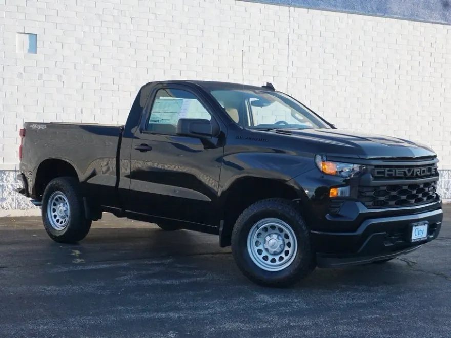 2026 Chevrolet Silverado 1500 photo 1