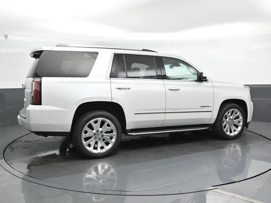 2016 Gmc Yukon Denali photo 1