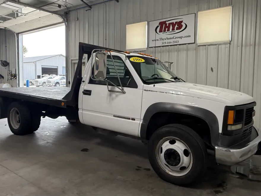 1999 Gmc Sierra 3500 HD photo 1