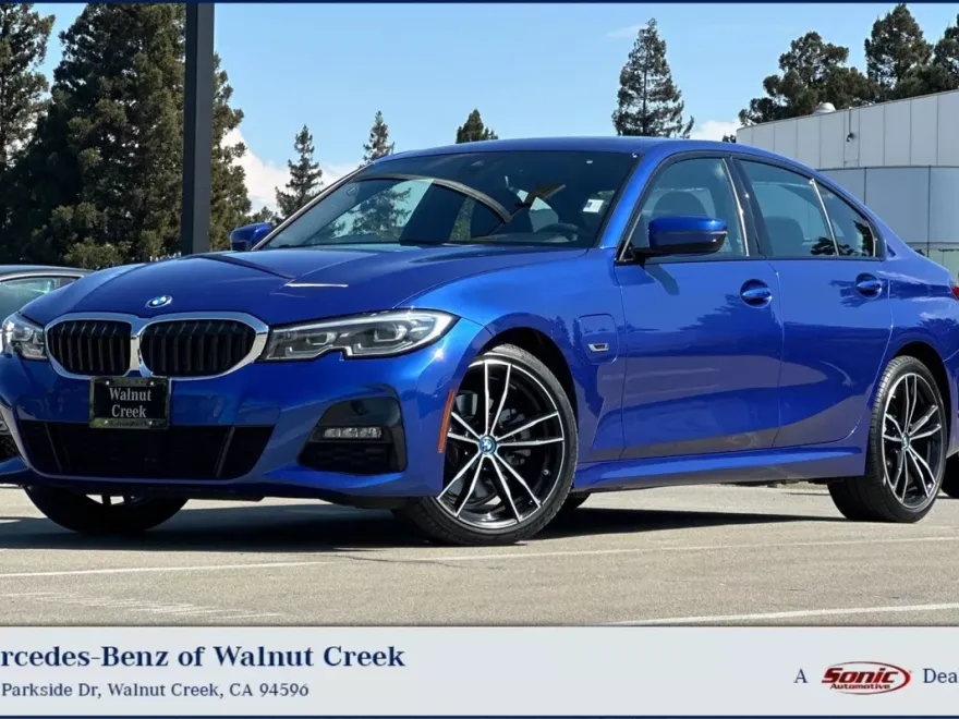 2022 Bmw 330e 3-Series photo 1