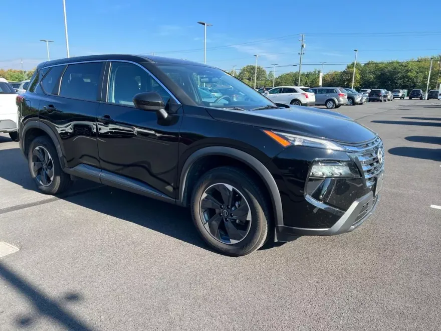 2024 Nissan Rogue SV photo 1