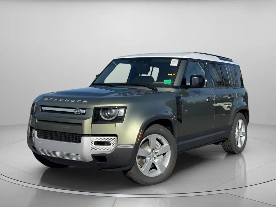 2025 Land Rover Defender 110 S photo 1