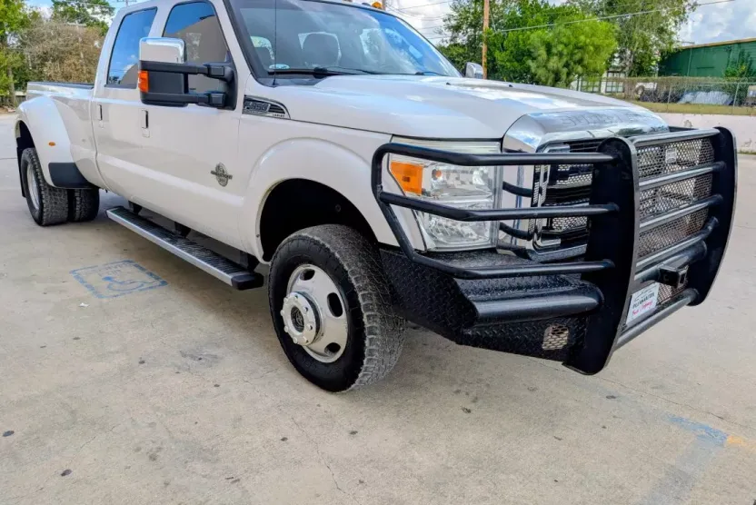 2016 Ford F-350 photo 1