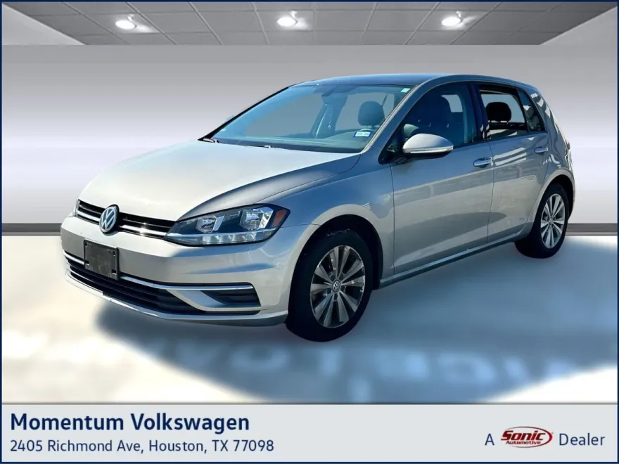 2020 Volkswagen Golf TSI photo 1