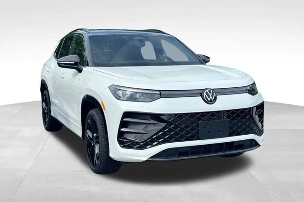 2025 Volkswagen Tiguan SE R-Line Black photo 1