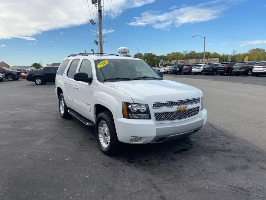 2011 Chevrolet Tahoe LT photo 1