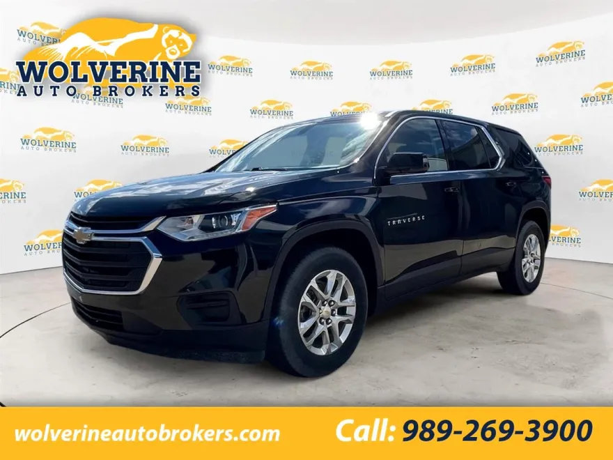 2021 Chevrolet Traverse LS photo 1