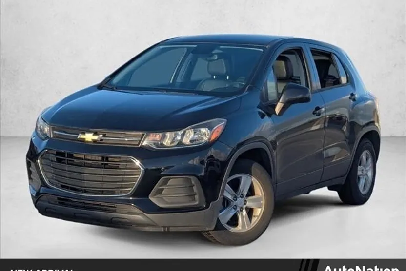 2019 Chevrolet Trax LS photo 1