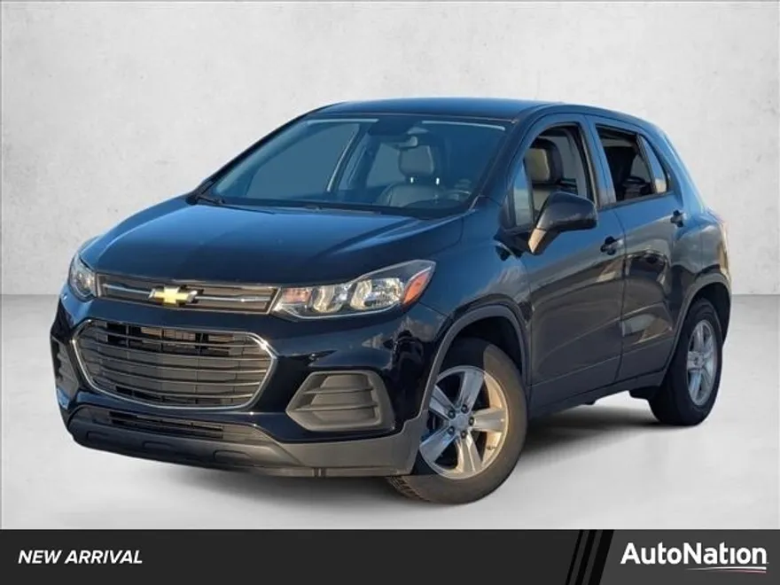 2019 Chevrolet Trax LS photo 1