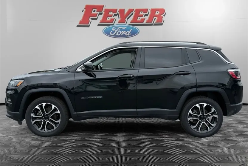 2022 Jeep Compass Limited photo 1