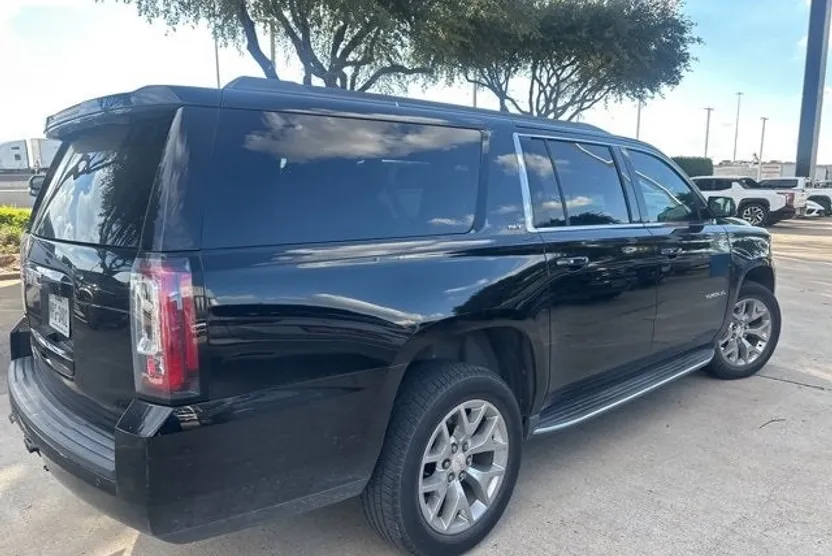 2016 Gmc Yukon XL SLT photo 1