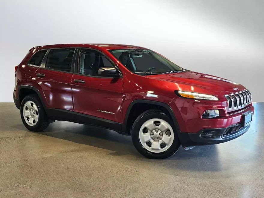 2016 Jeep Cherokee Sport photo 1