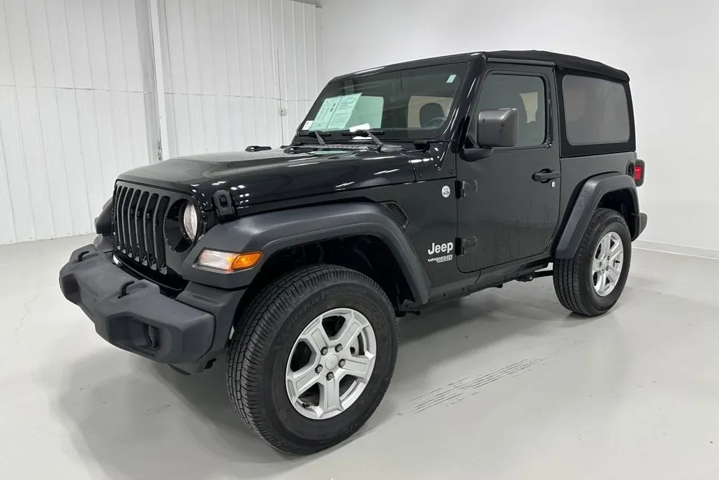 2021 Jeep Wrangler Sport S photo 1