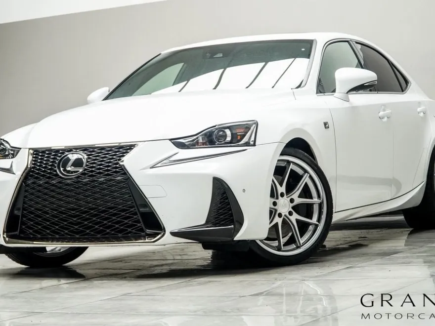 2018 Lexus IS 350 photo 1