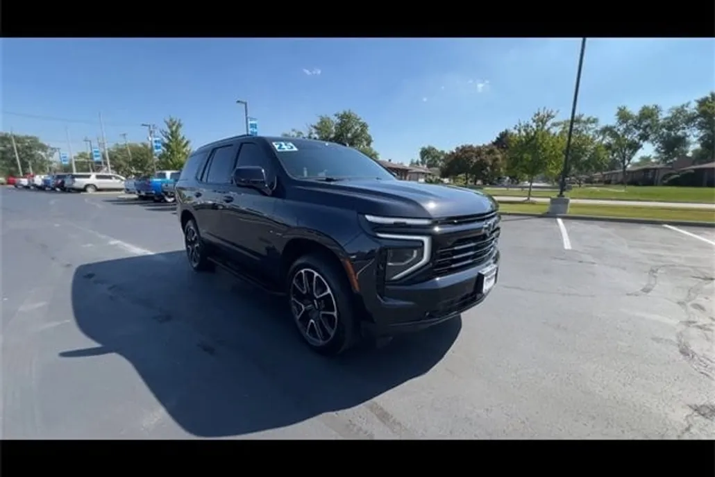 2025 Chevrolet Tahoe RST photo 1