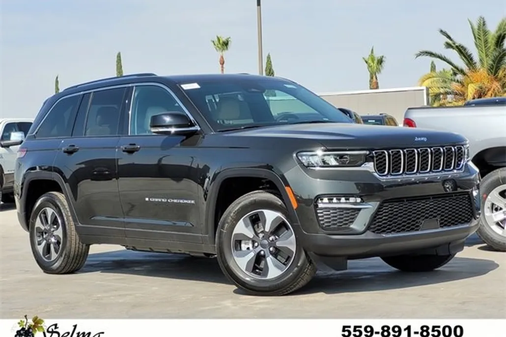 2023 Jeep Grand Cherokee 4xe Sport photo 1