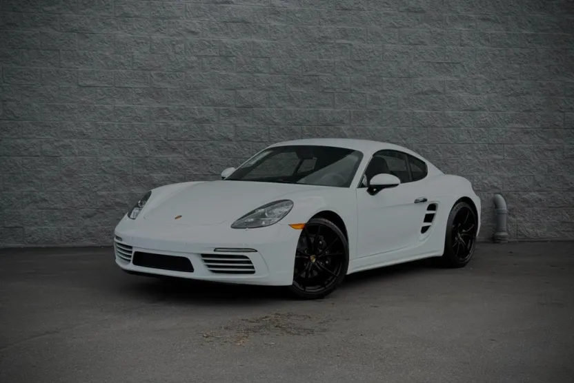 2025 Porsche Cayman Base photo 1
