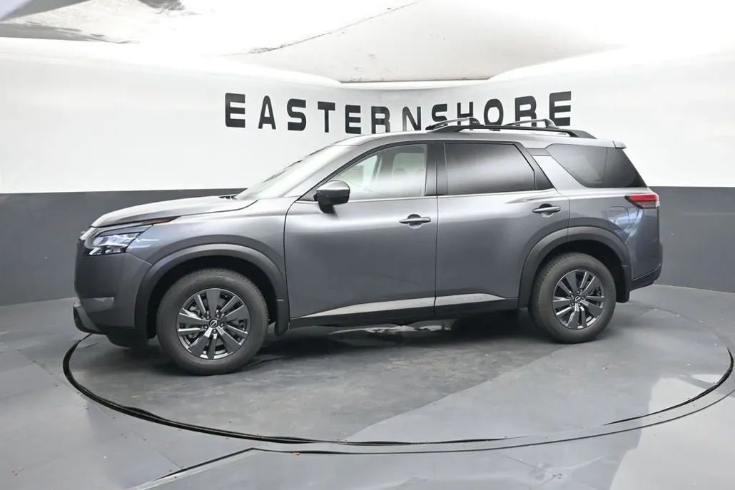 2025 Nissan Pathfinder SV photo 1