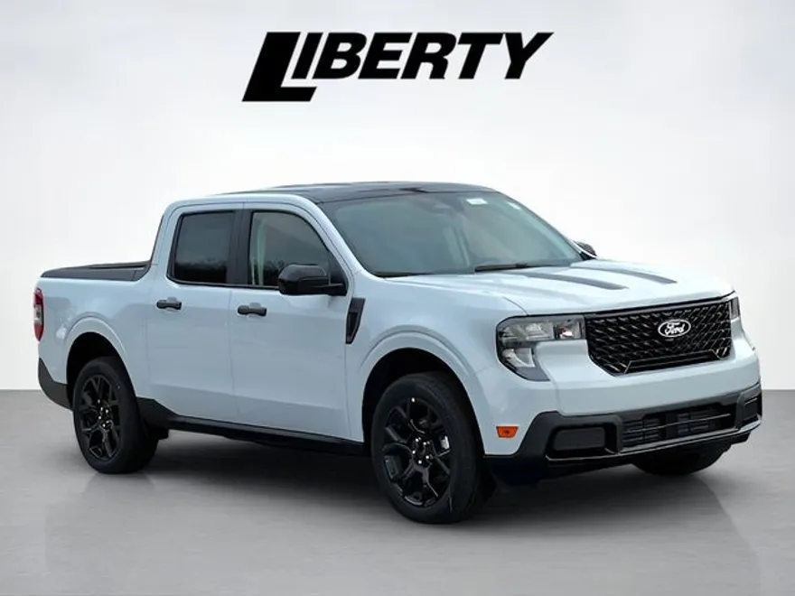 2025 Ford Maverick XLT photo 1