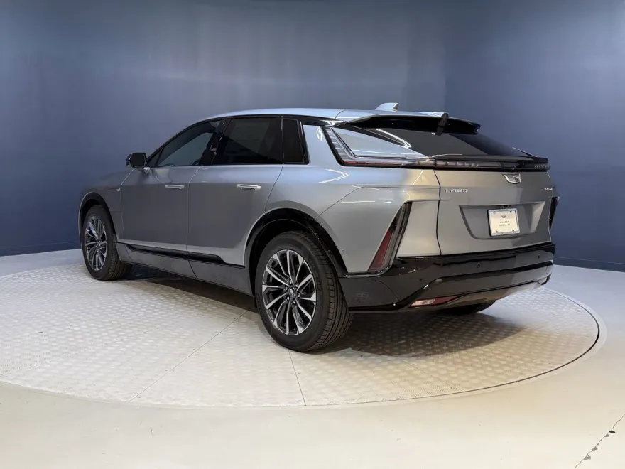 2025 Cadillac Lyriq Sport photo 1