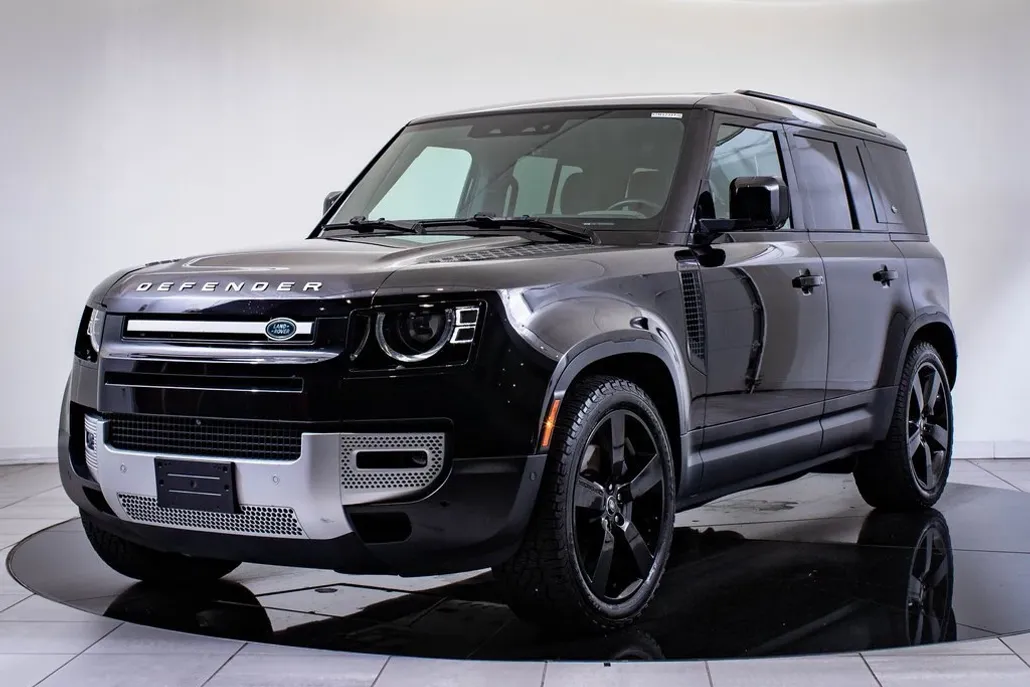 2021 Land Rover Defender 110 SE photo 1