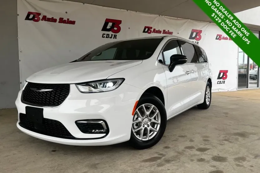 2026 Chrysler Pacifica photo 1