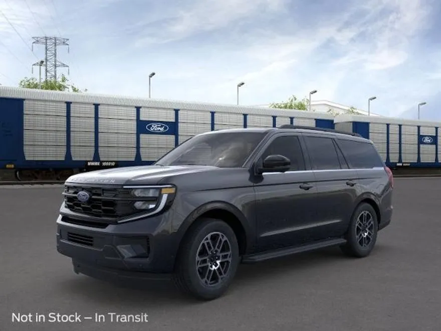 2025 Ford Expedition photo 1