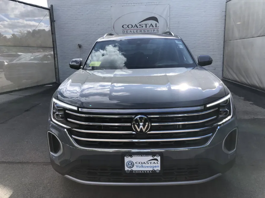2026 Volkswagen Atlas SE Technology photo 1