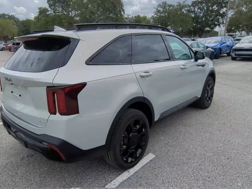 2026 Kia Sorento X-Line EX photo 1
