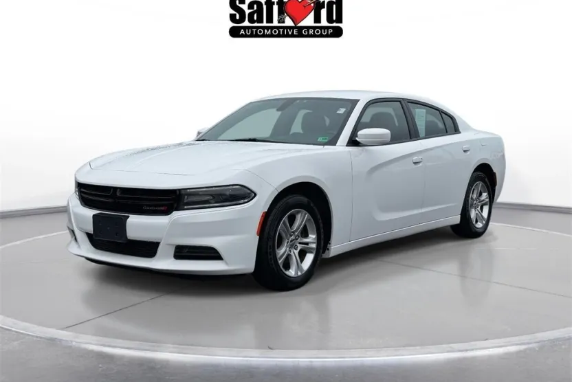 2019 Dodge Charger SXT photo 1